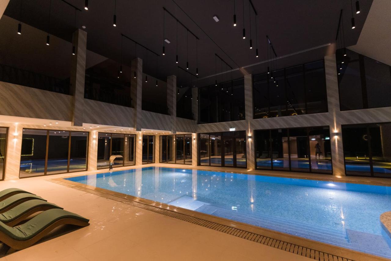 Nedei Hotel&Spa Transalpina Martinie Luaran gambar