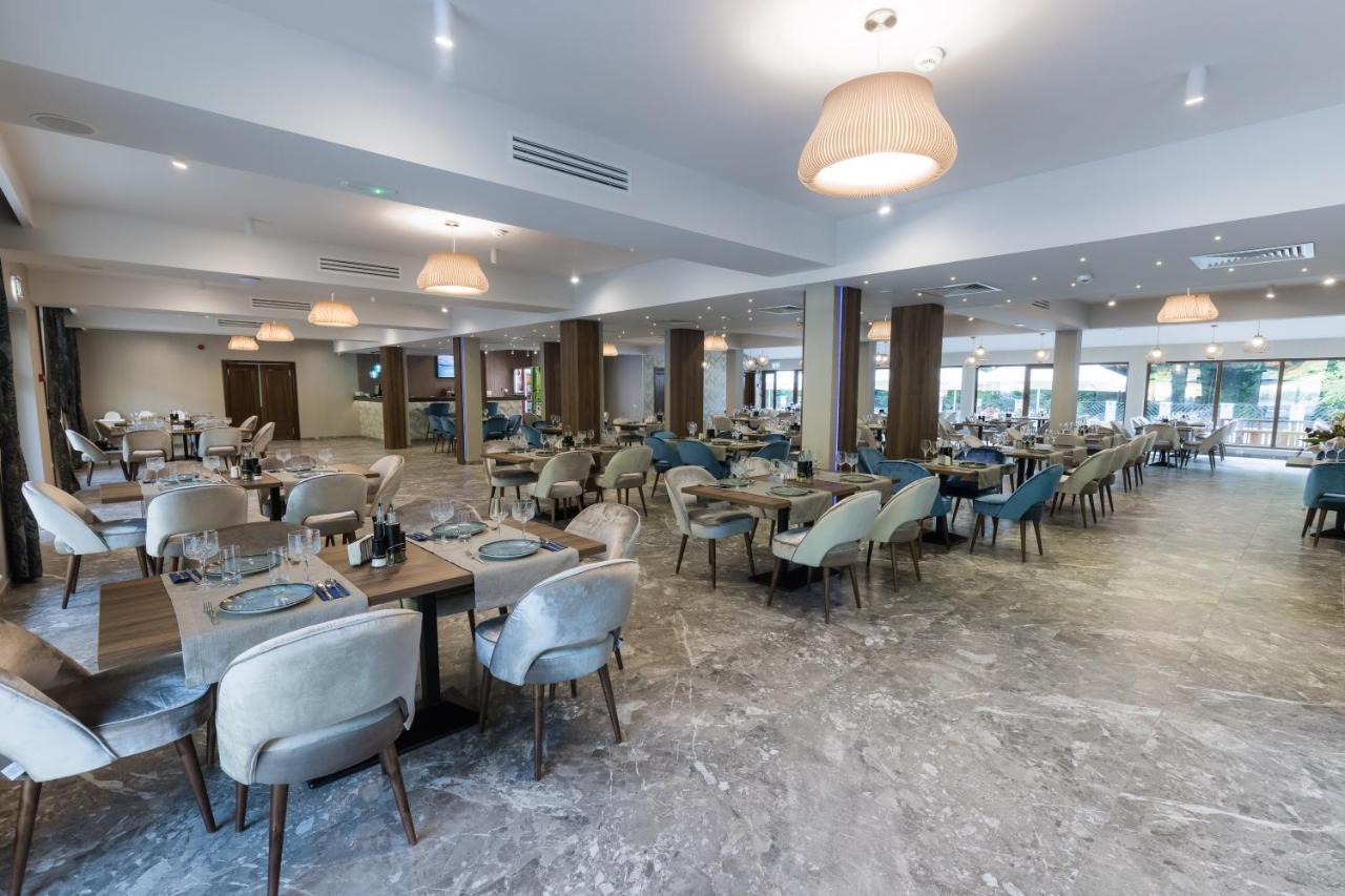 Nedei Hotel&Spa Transalpina Martinie Luaran gambar
