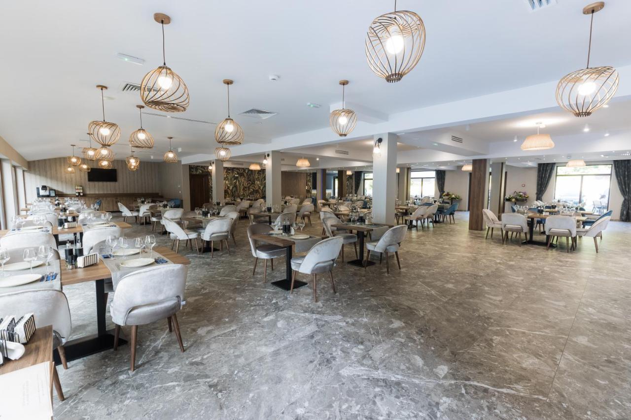 Nedei Hotel&Spa Transalpina Martinie Luaran gambar