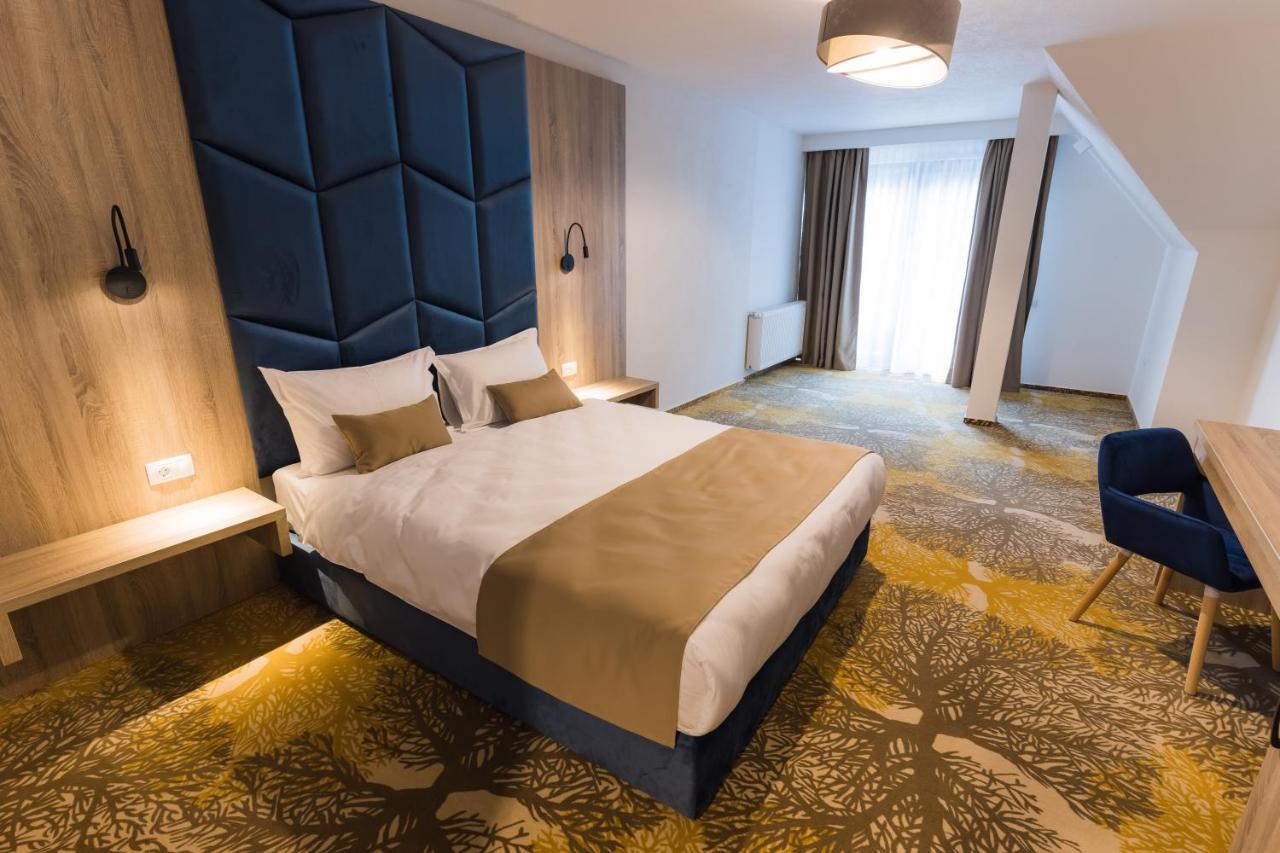 Nedei Hotel&Spa Transalpina Martinie Luaran gambar