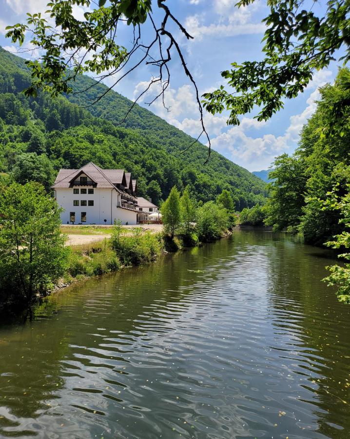 Nedei Hotel&Spa Transalpina Martinie Luaran gambar