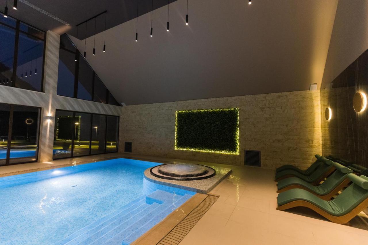 Nedei Hotel&Spa Transalpina Martinie Luaran gambar