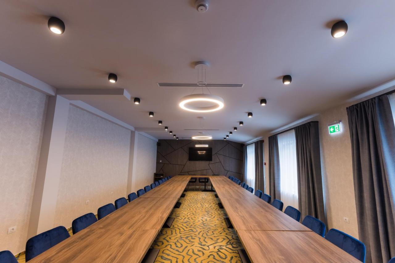 Nedei Hotel&Spa Transalpina Martinie Luaran gambar