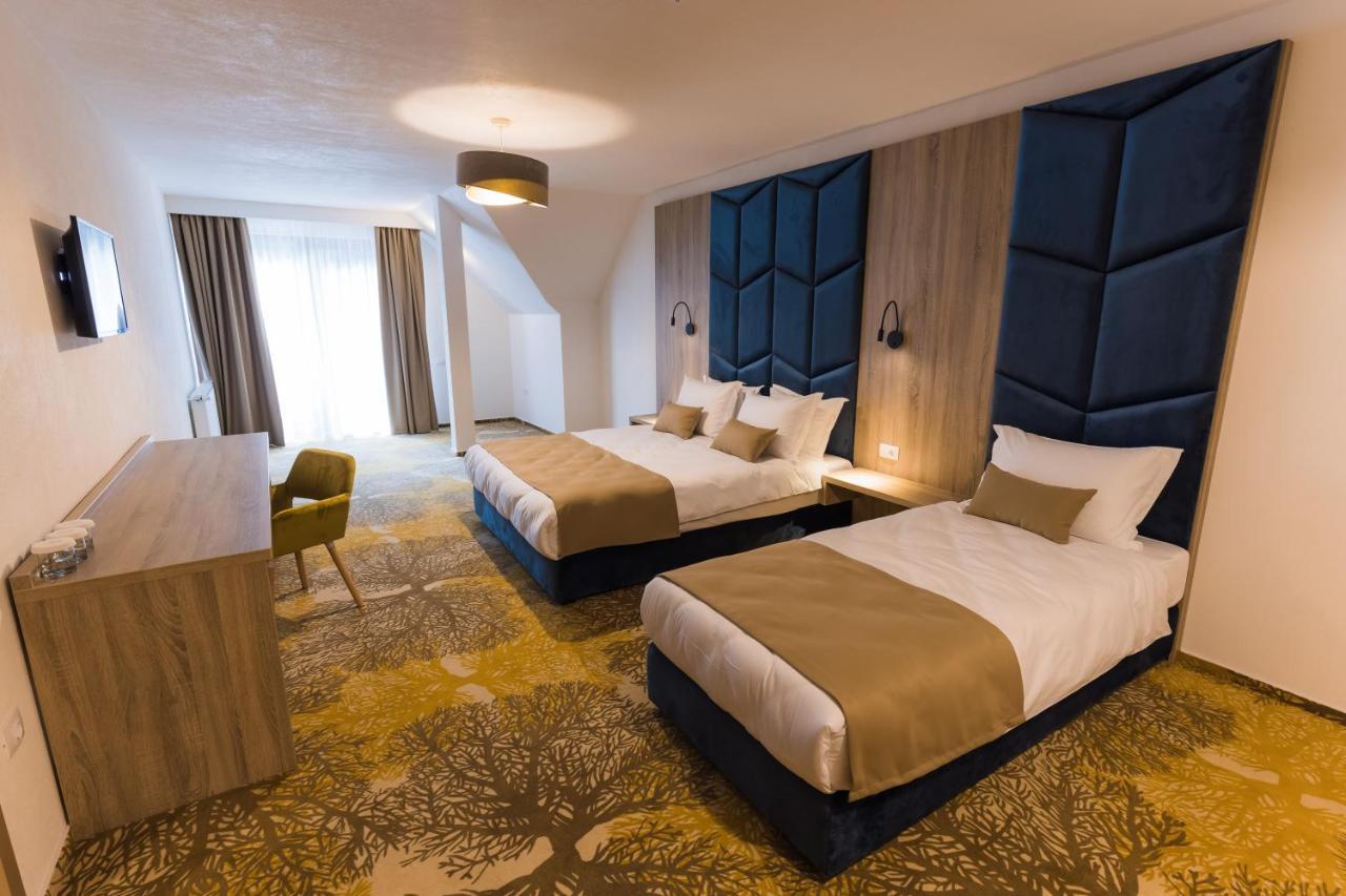 Nedei Hotel&Spa Transalpina Martinie Luaran gambar